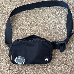 lululemon athletica Navy Women’s Crossbody Bag